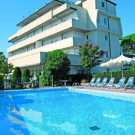 Hotel Old River لينانو سابيادورو المظهر الخارجي الصورة