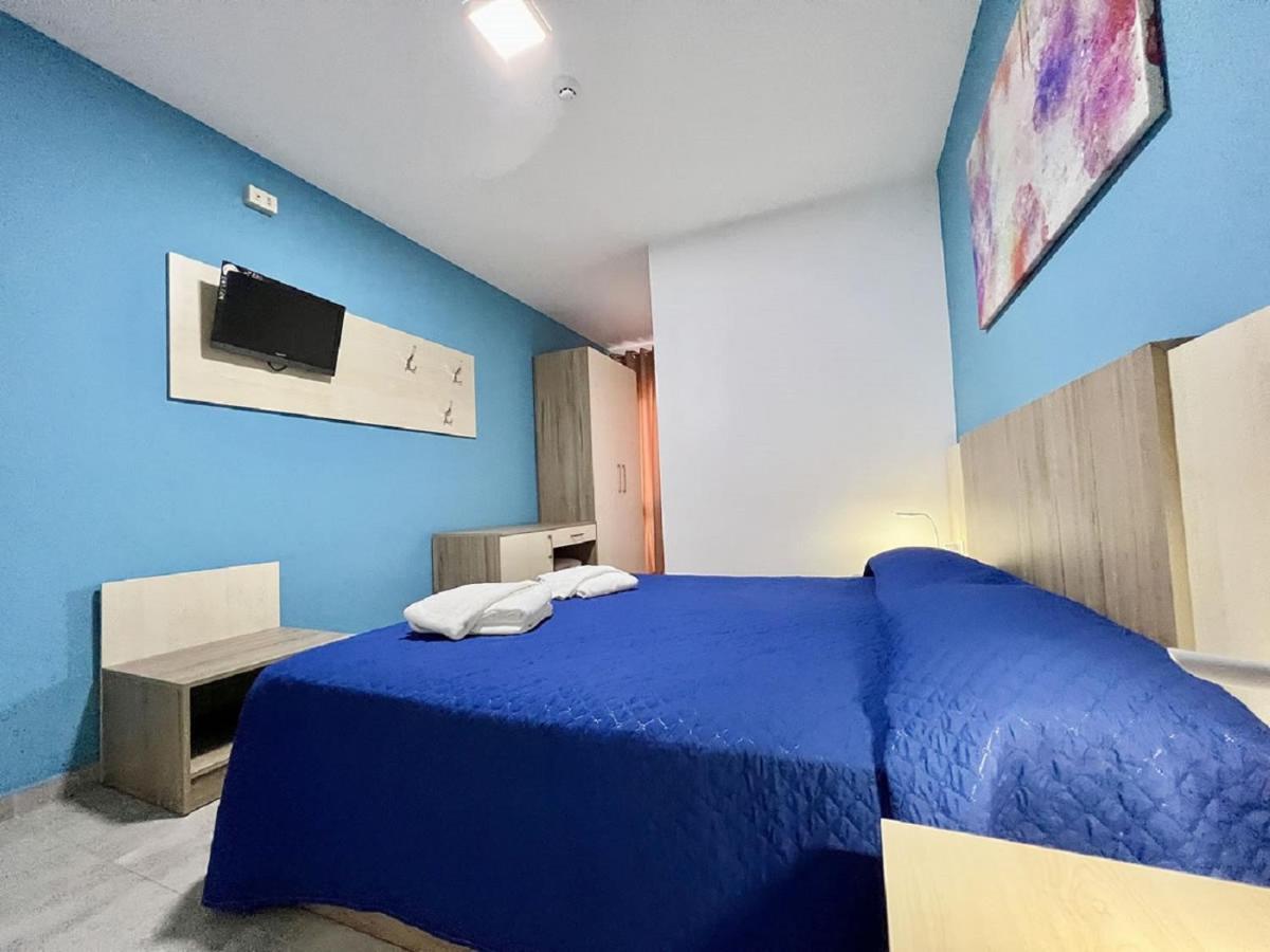 Hotel Old River لينانو سابيادورو المظهر الخارجي الصورة