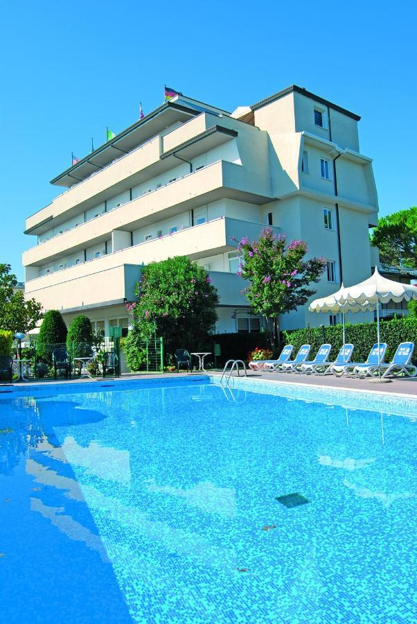 Hotel Old River لينانو سابيادورو المظهر الخارجي الصورة